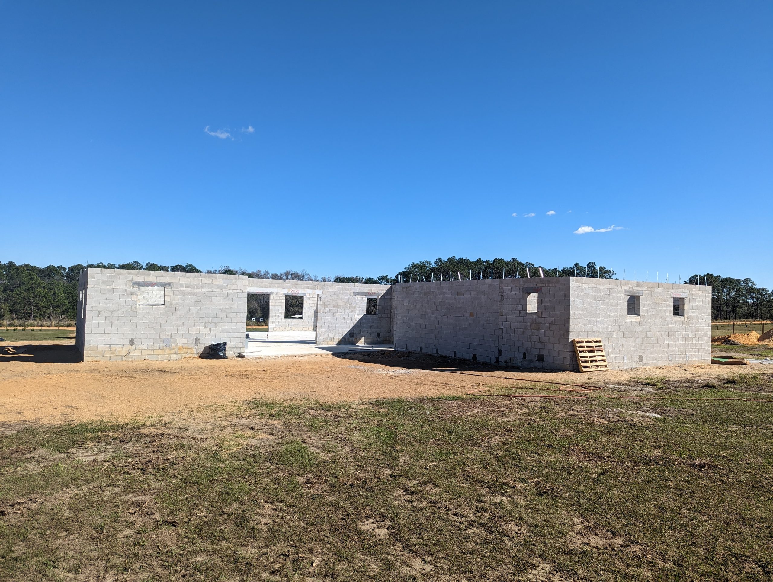 PXL_20240206_193252410